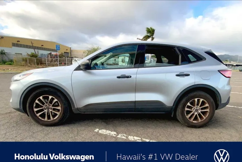 2021 Ford Escape S photo 1