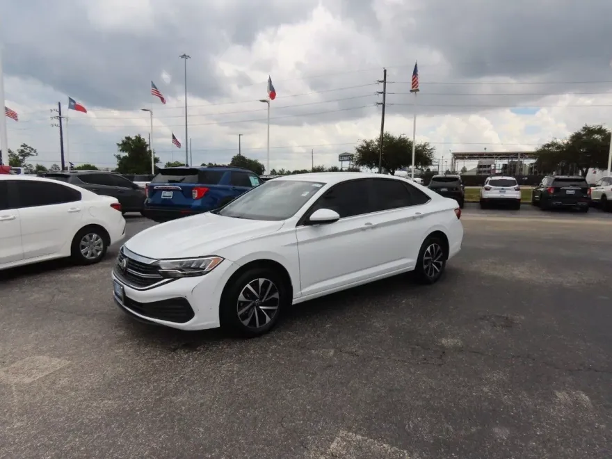 2024 Volkswagen Jetta S photo 1