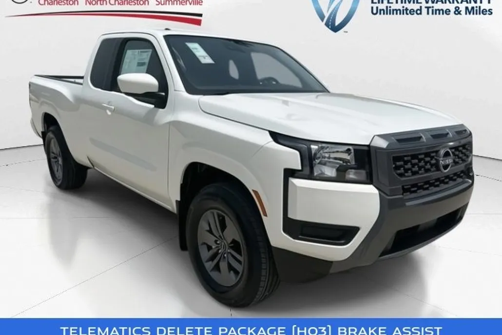 2025 Nissan Frontier SV photo 1
