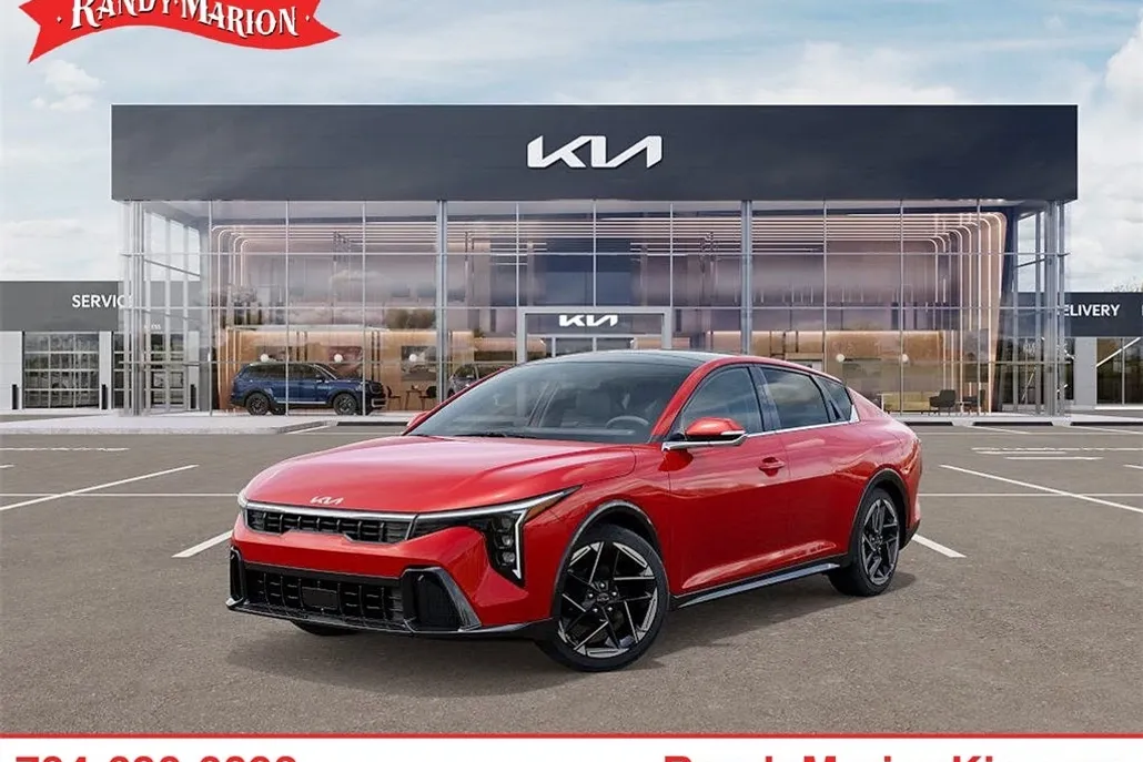 2025 Kia K4 GT-Line photo 1