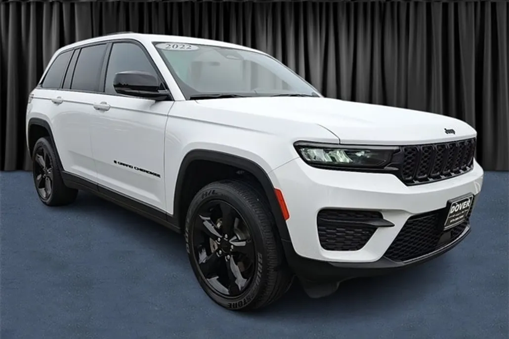 2022 Jeep Grand Cherokee Altitude photo 1