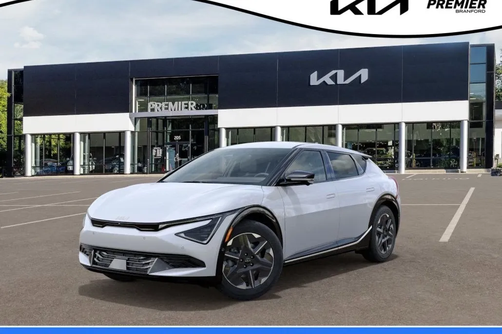 2025 Kia EV6 Light photo 1