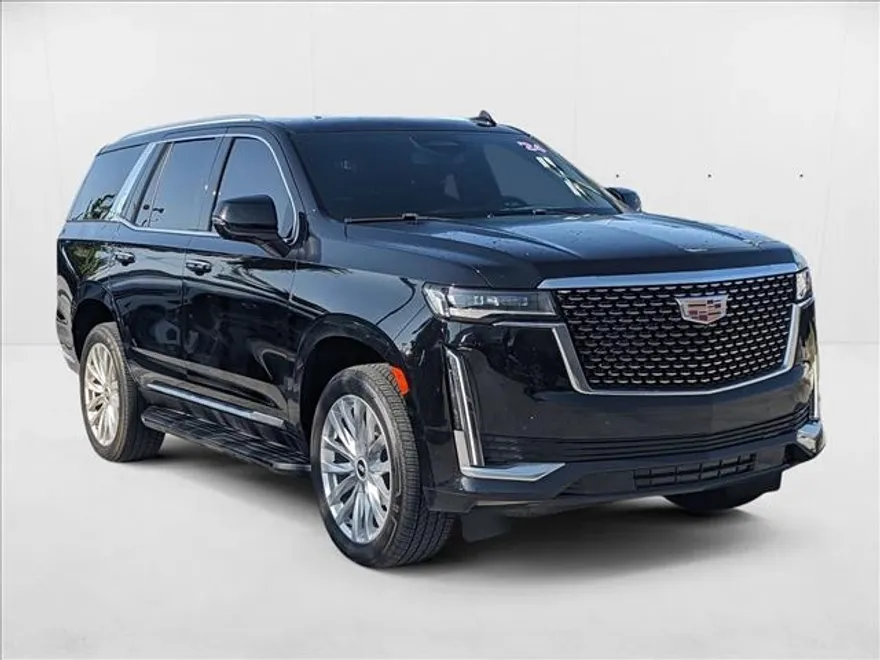 2024 Cadillac Escalade Luxury photo 1