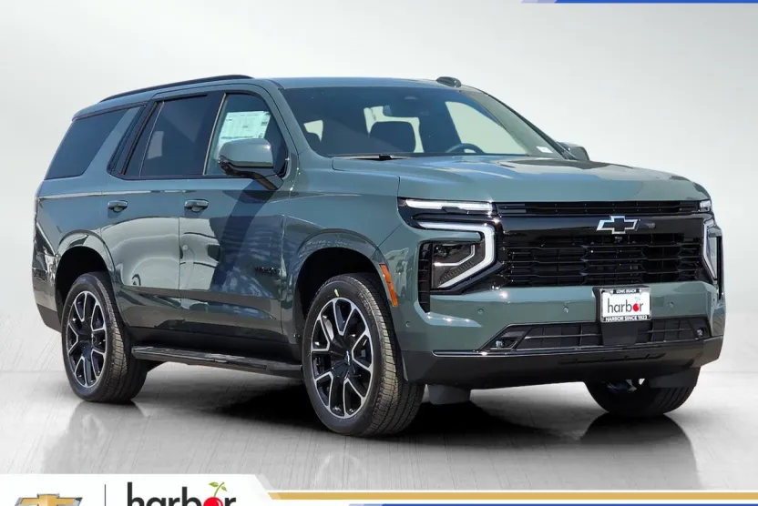 2025 Chevrolet Tahoe RST photo 1