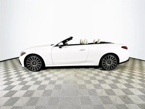 2026 Mercedes Benz CLE 300 4MATIC Cabriolet photo 4