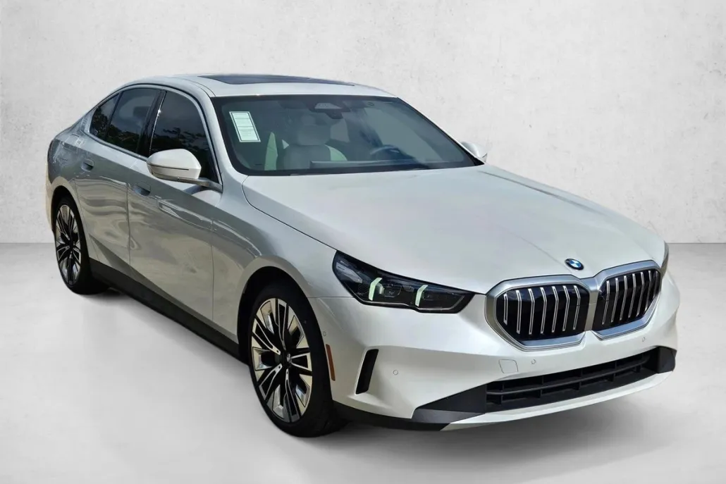 2026 Bmw 530i photo 1