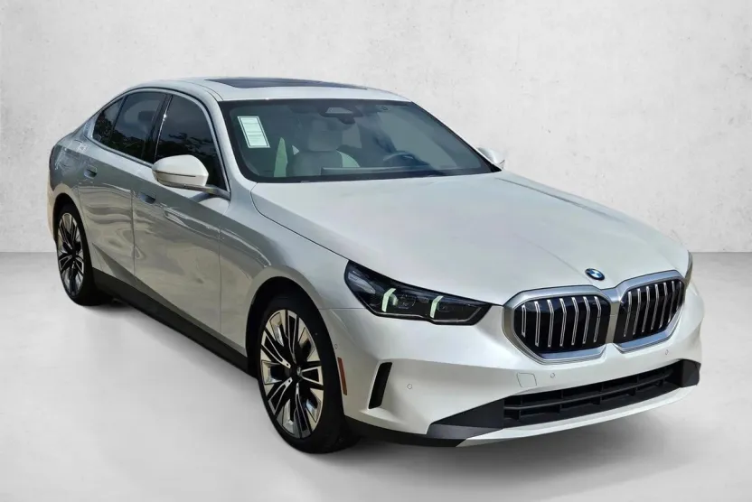2026 Bmw 530i photo 1