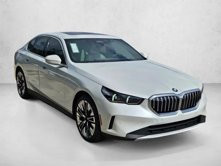 2026 Bmw 530i photo 1