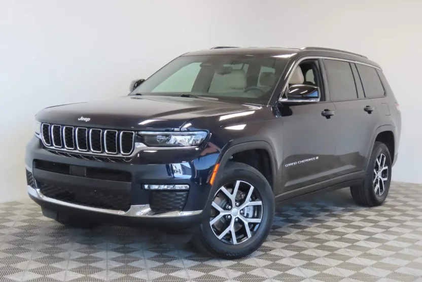 2024 Jeep Grand Cherokee Limited photo 1