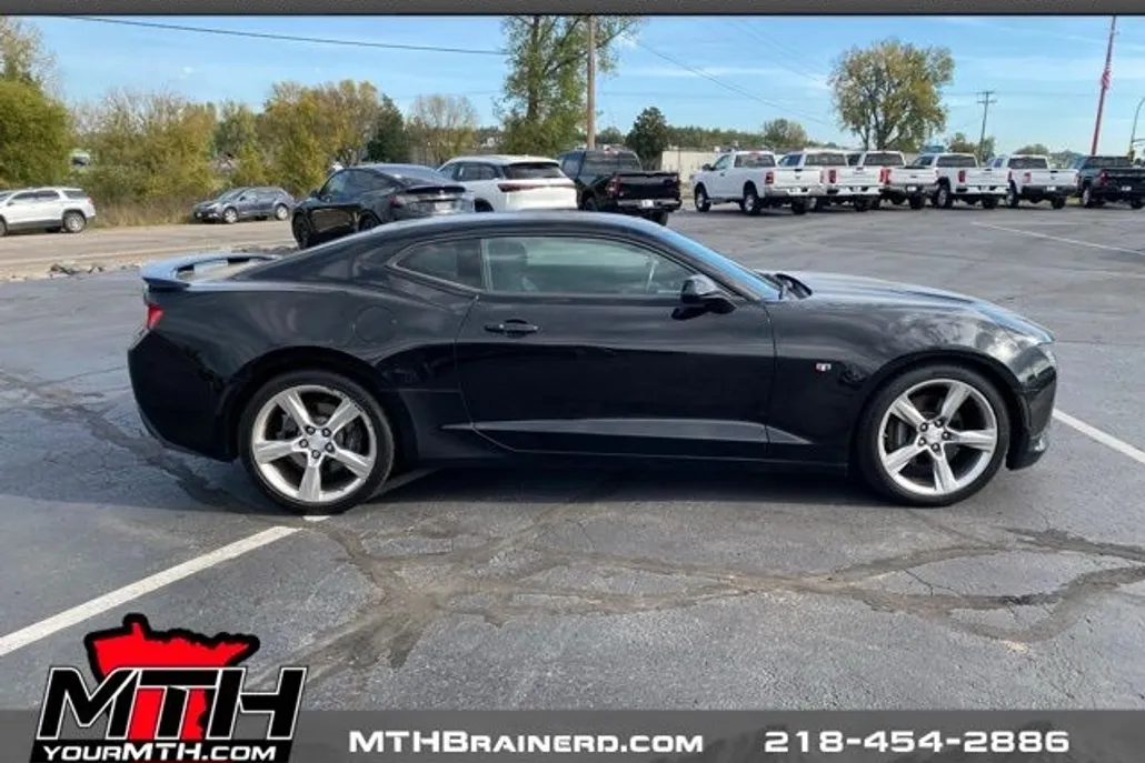2017 Chevrolet Camaro 2SS photo 1