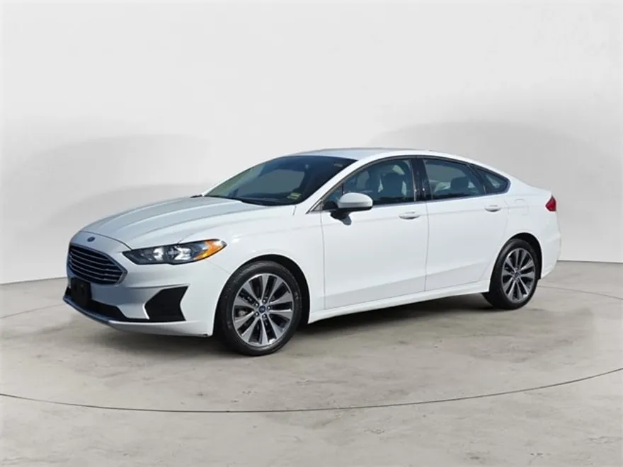 2020 Ford Fusion SE photo 1