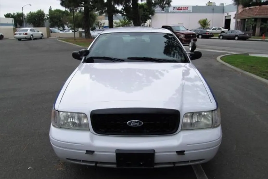 2011 Ford Crown Victoria Police Interceptor photo 1