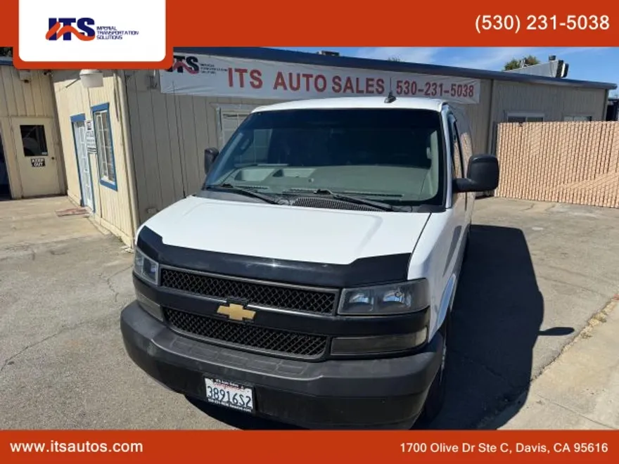 2018 Chevrolet Express 2500 Cargo Van photo 1