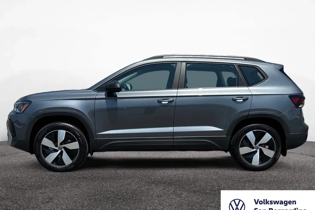 2025 Volkswagen Taos S photo 1