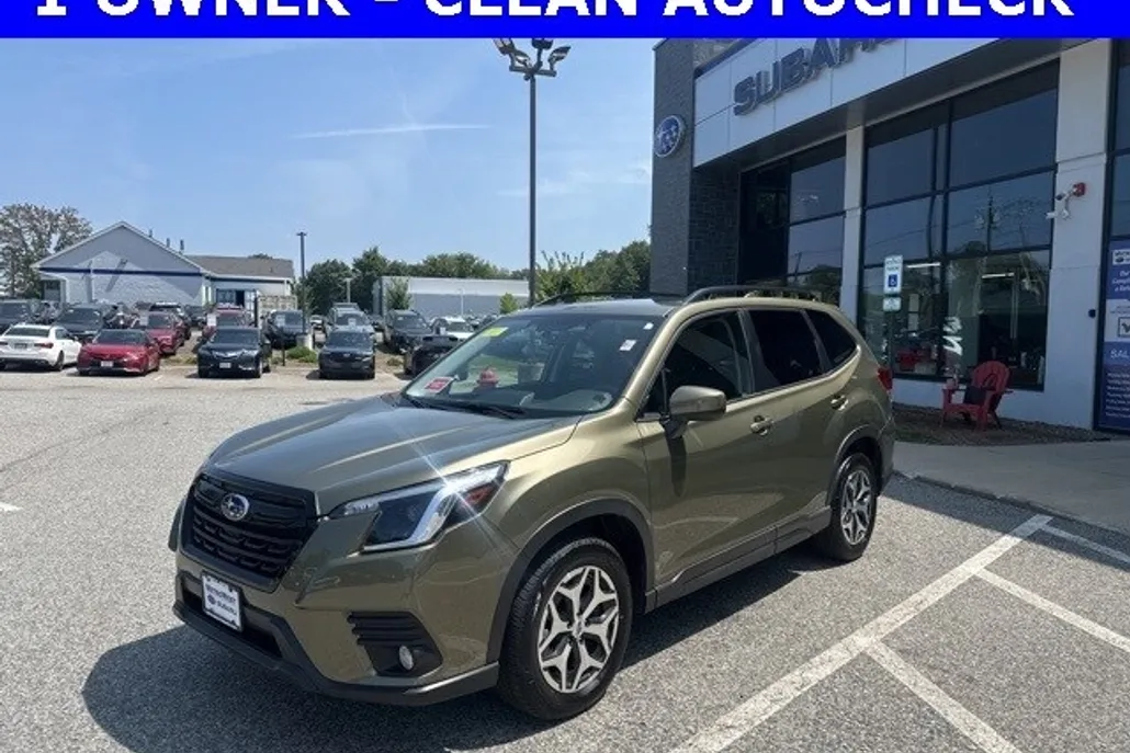 2022 Subaru Forester Premium photo 1