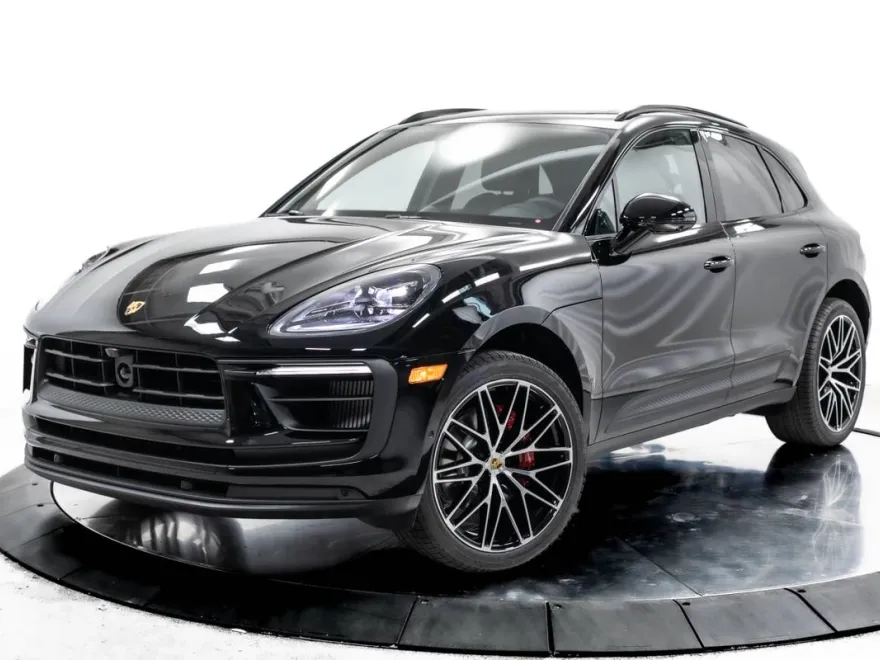 2025 Porsche Macan S photo 1