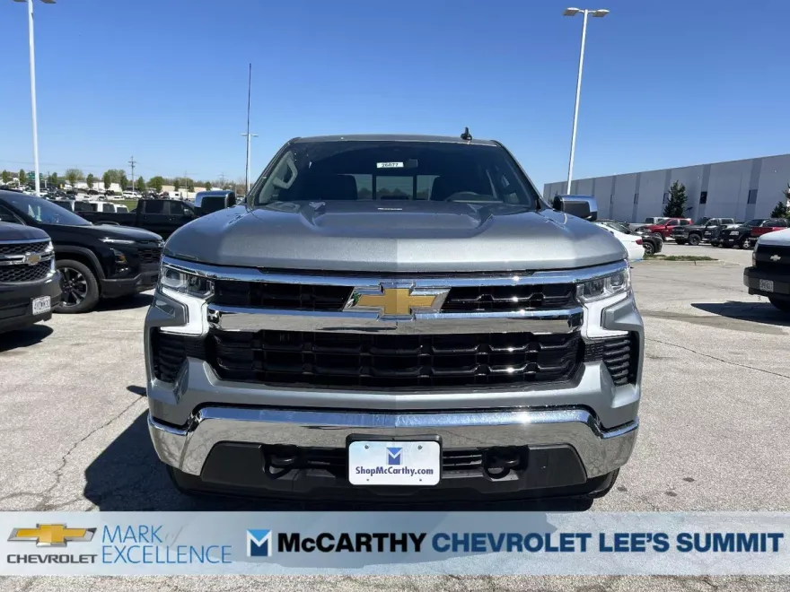 2025 Chevrolet Silverado 1500 LT photo 1