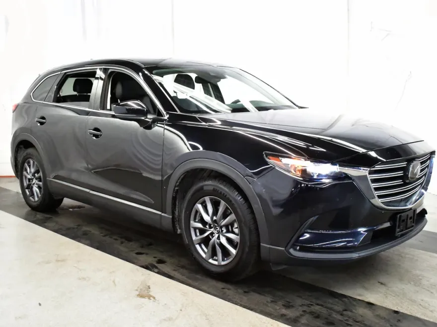 2023 Mazda CX-9 Touring photo 1