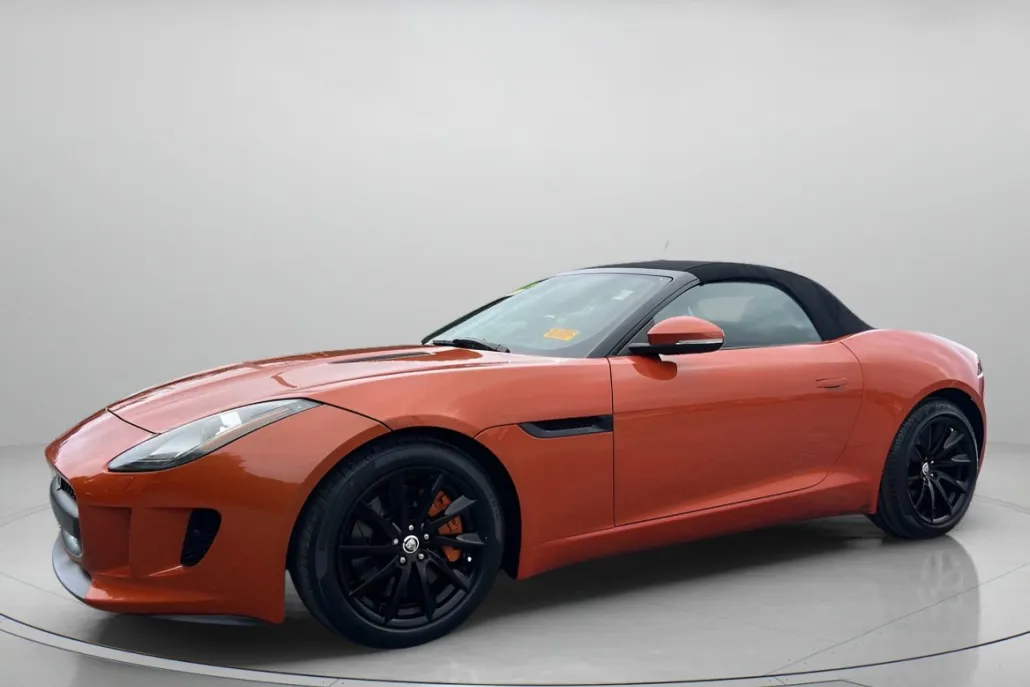 2014 Jaguar F-TYPE Base photo 1