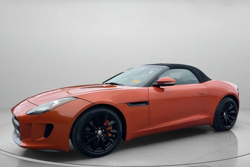 2014 Jaguar F-TYPE Base photo 1