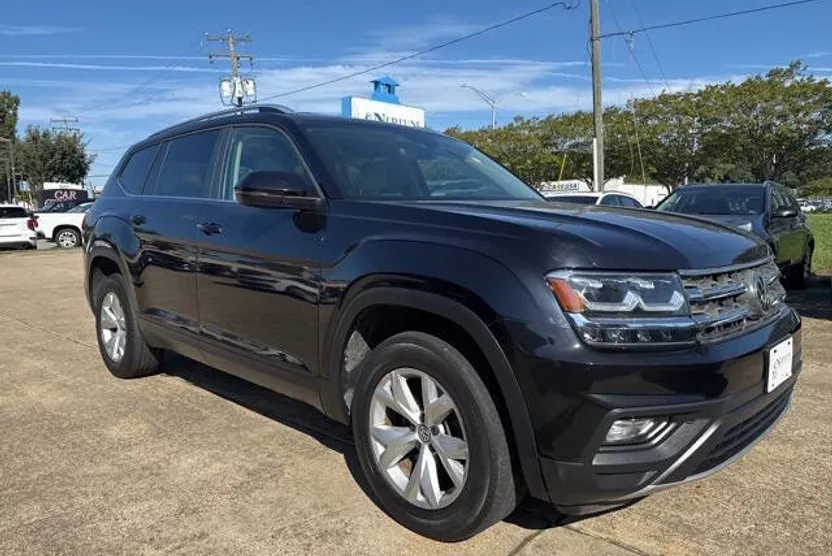 2018 Volkswagen Atlas V6 SE photo 1
