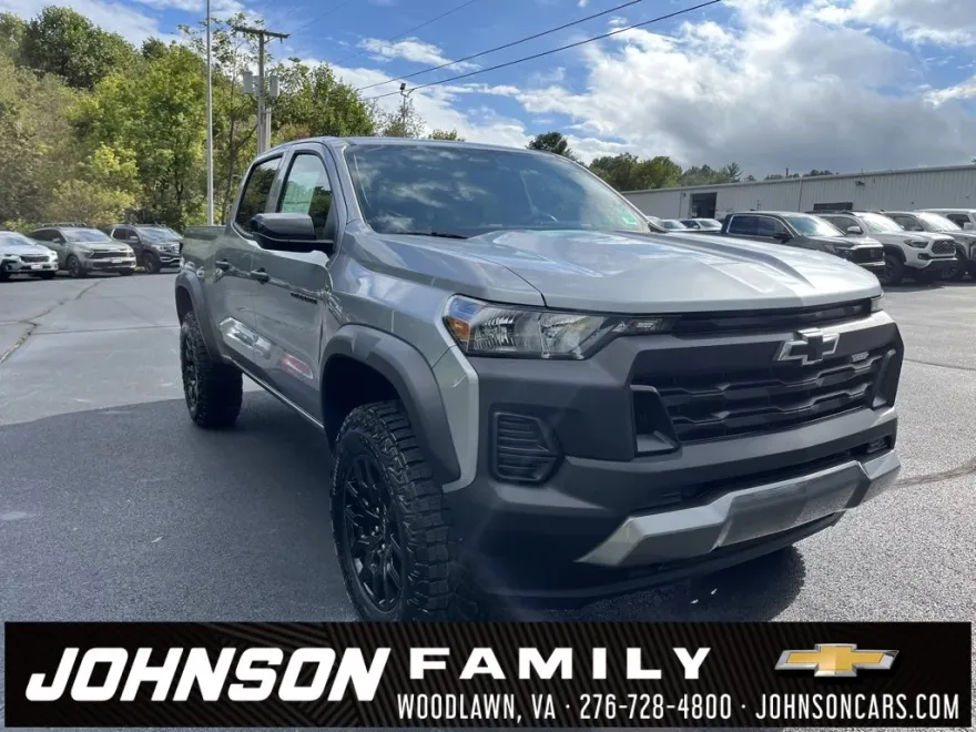 2026 Chevrolet Colorado Trail Boss photo 1
