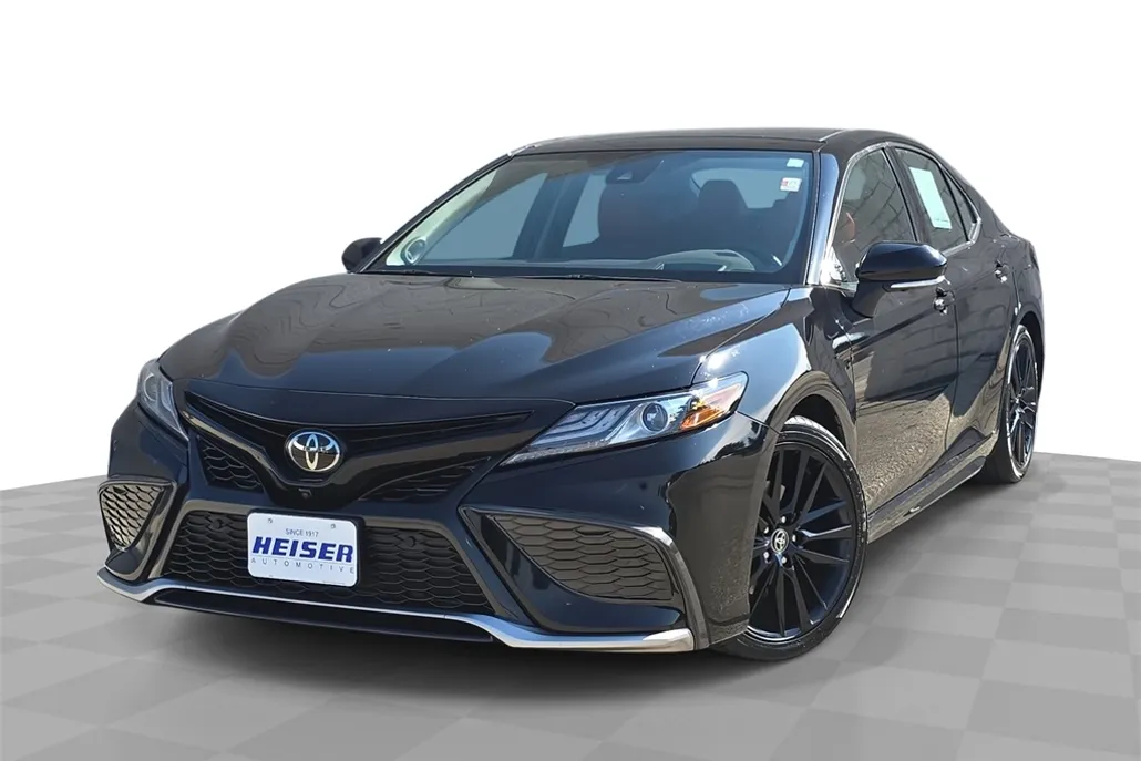 2022 Toyota Camry XSE photo 1