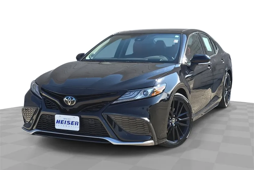2022 Toyota Camry XSE photo 1