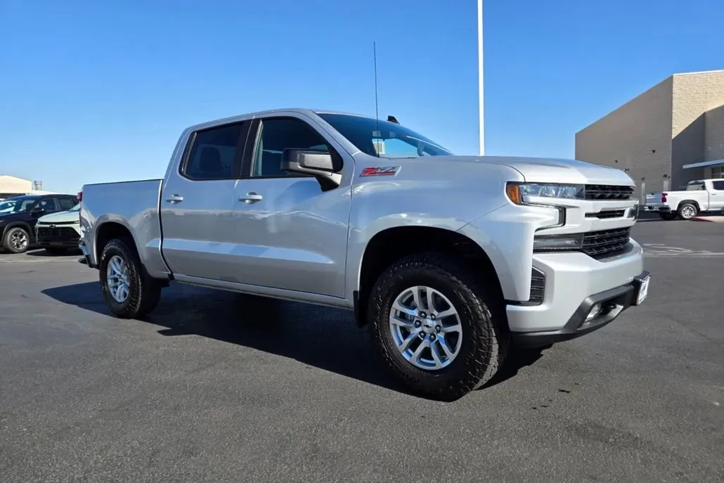 2021 Chevrolet Silverado 1500 RST photo 1