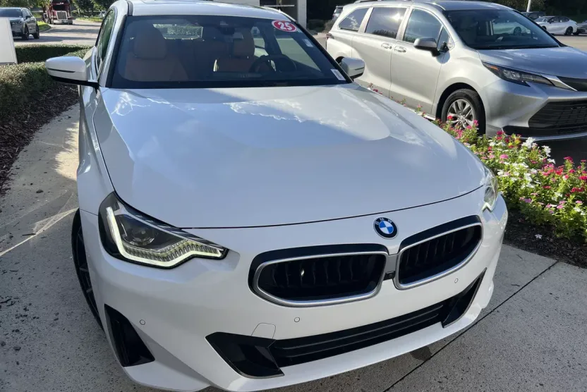 2025 Bmw 230i xDrive photo 1