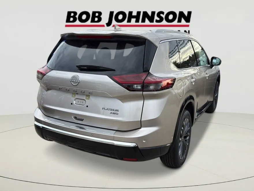 2026 Nissan Rogue Platinum photo 1