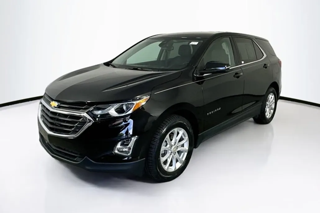 2019 Chevrolet Equinox LT photo 1