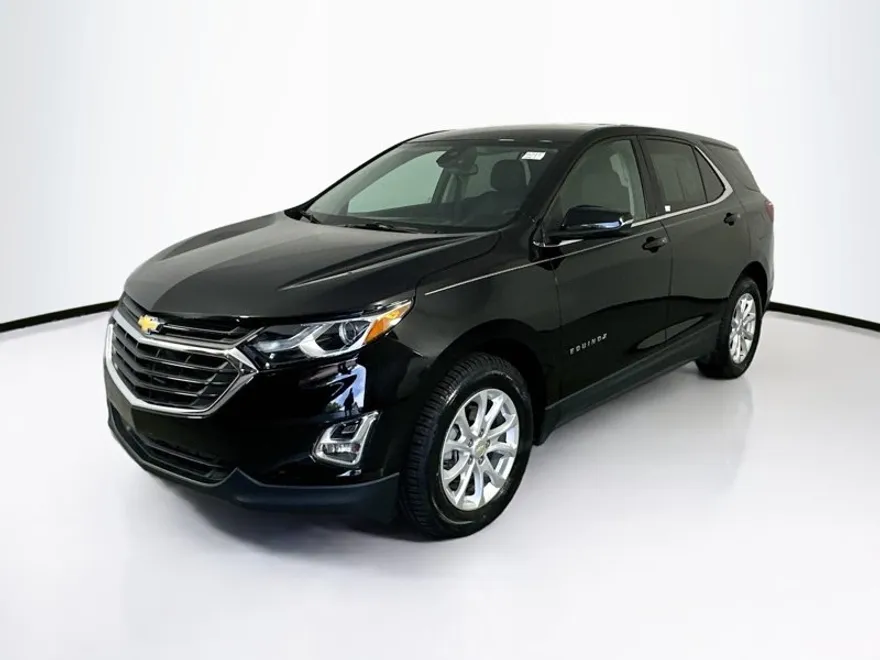 2019 Chevrolet Equinox LT photo 1