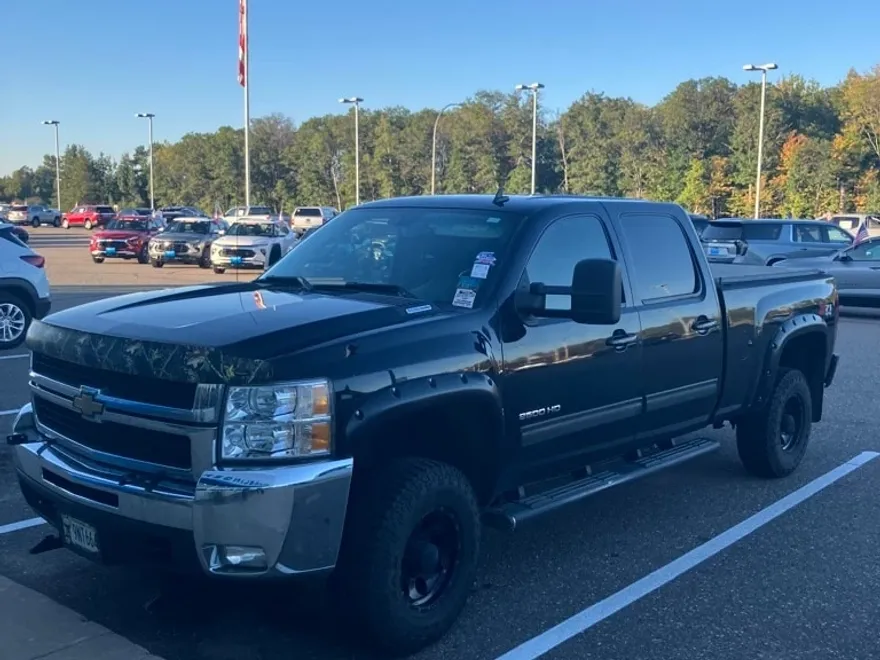 2010 Chevrolet Silverado 2500HD LTZ photo 1