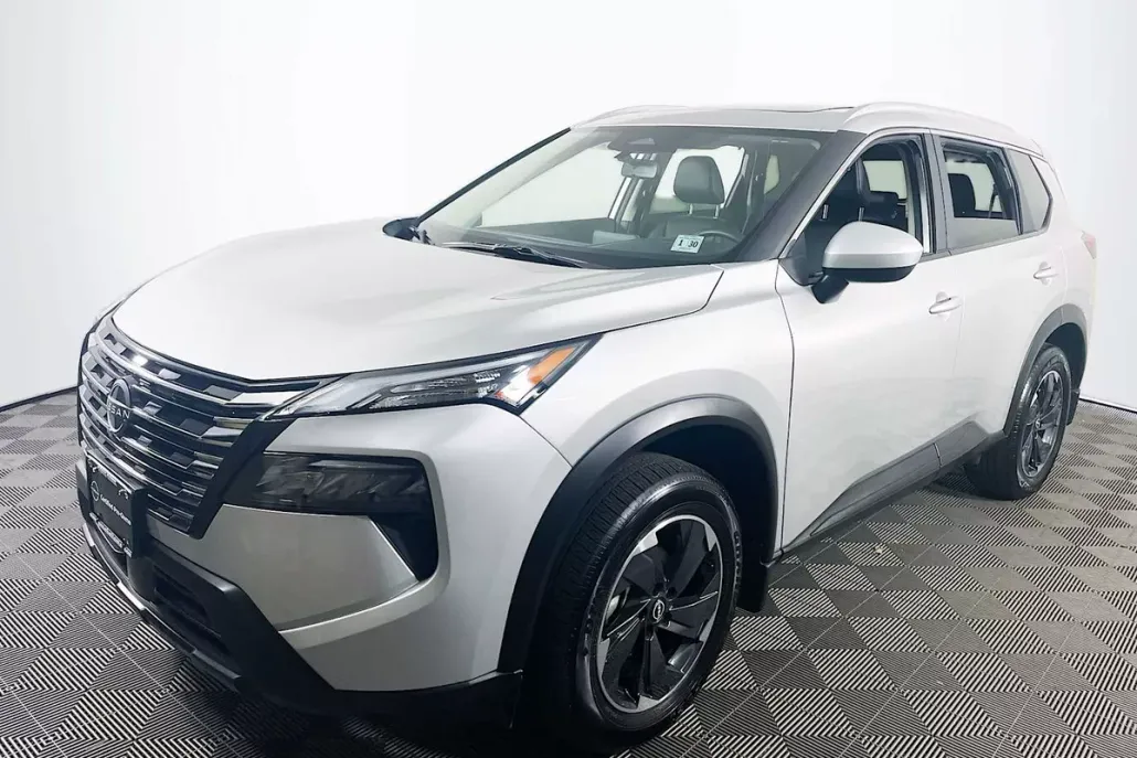 2024 Nissan Rogue SV photo 1