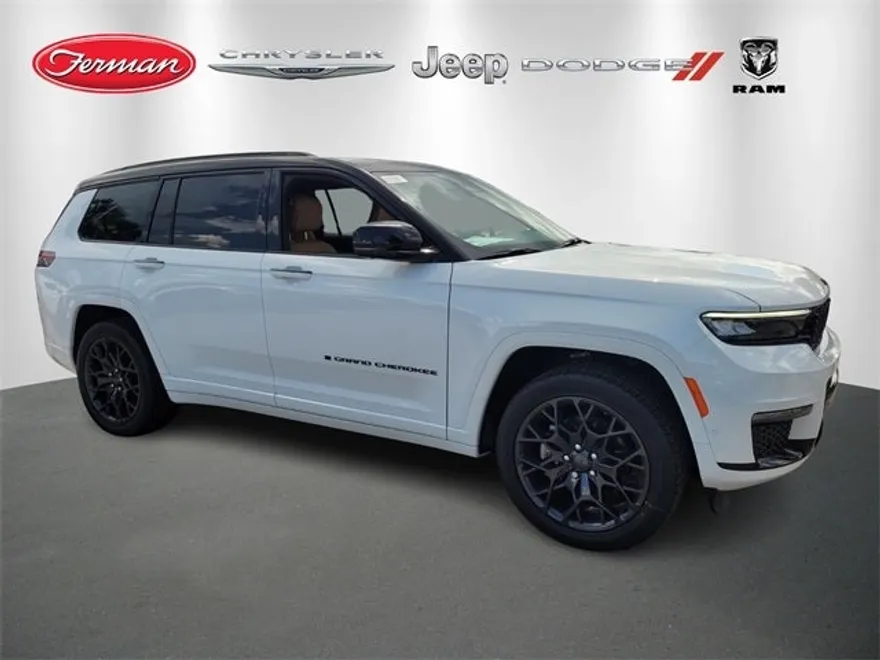 2025 Jeep Grand Cherokee L Summit photo 1