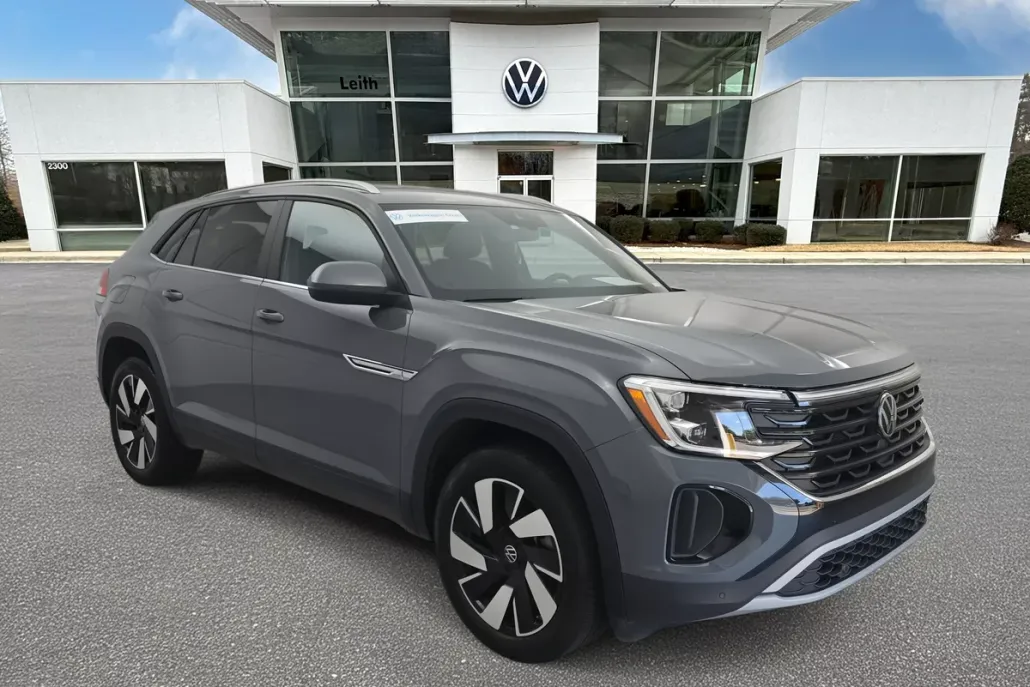 2024 Volkswagen Atlas Cross Sport SE Technology photo 1