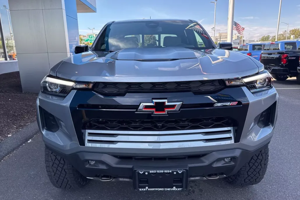 2026 Chevrolet Colorado ZR2 photo 1