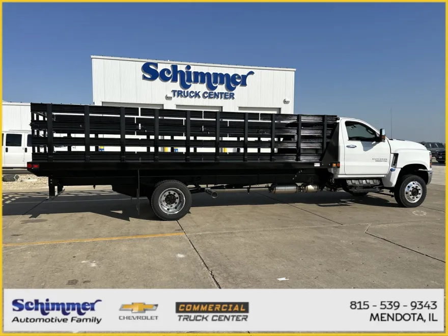 2024 Chevrolet Silverado 6500HD Work Truck photo 1
