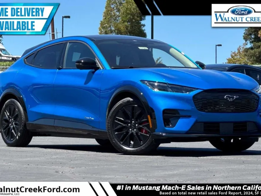 2025 Ford Mustang Mach-E Premium photo 1