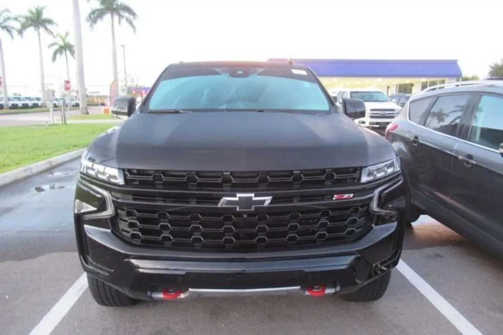 2023 Chevrolet Tahoe Z71 photo 1
