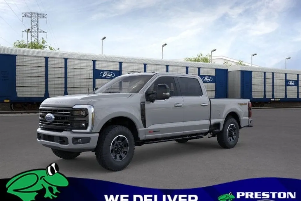 2025 Ford F-250 Platinum photo 1