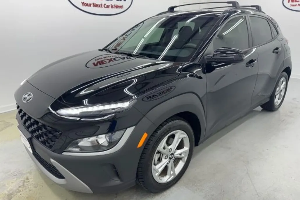 2023 Hyundai Kona SEL photo 1
