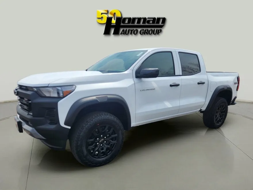 2025 Chevrolet Colorado Trail Boss photo 1