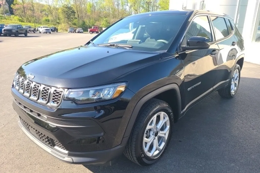 2025 Jeep Compass Sport photo 1