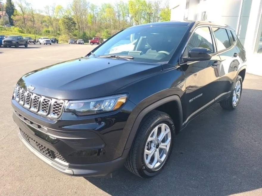 2025 Jeep Compass Sport photo 1