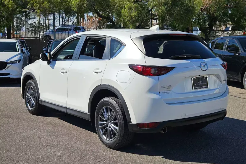 2021 Mazda CX-5 Touring photo 1