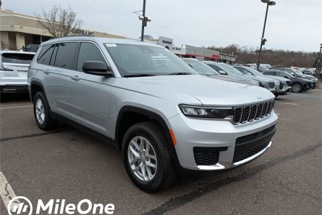 2025 Jeep Grand Cherokee L photo 1