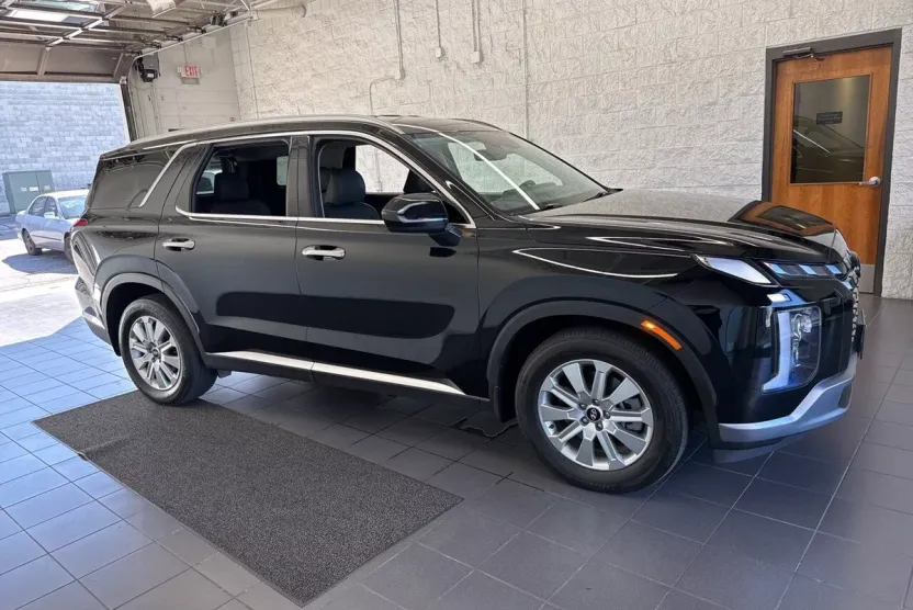 2023 Hyundai Palisade SEL photo 1