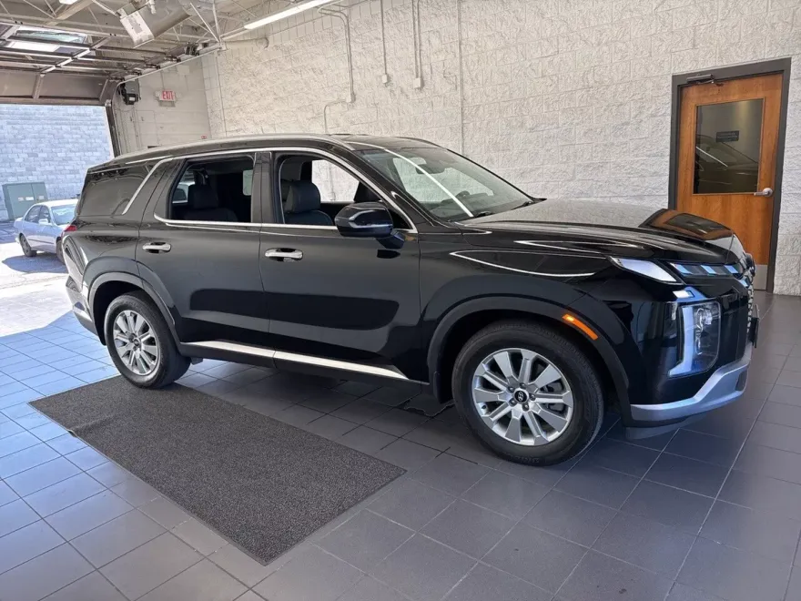 2023 Hyundai Palisade SEL photo 1